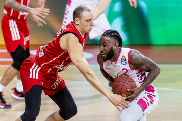 严峻考验 严峻考验