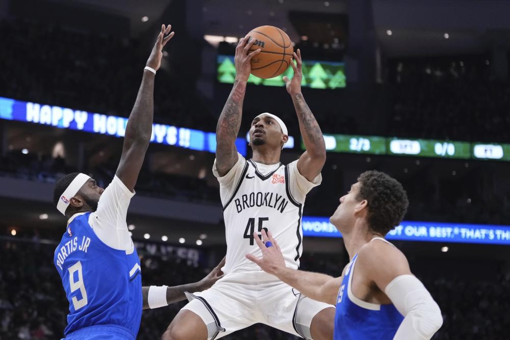 数十名怀揣 数十名怀揣